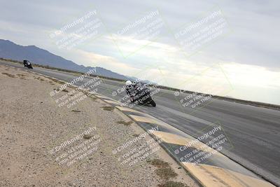 media/Sep-21-2025-Race Pace (Sun) [[98bf33ef95]]/Verified/3-Turn 11 Inside (850am)/